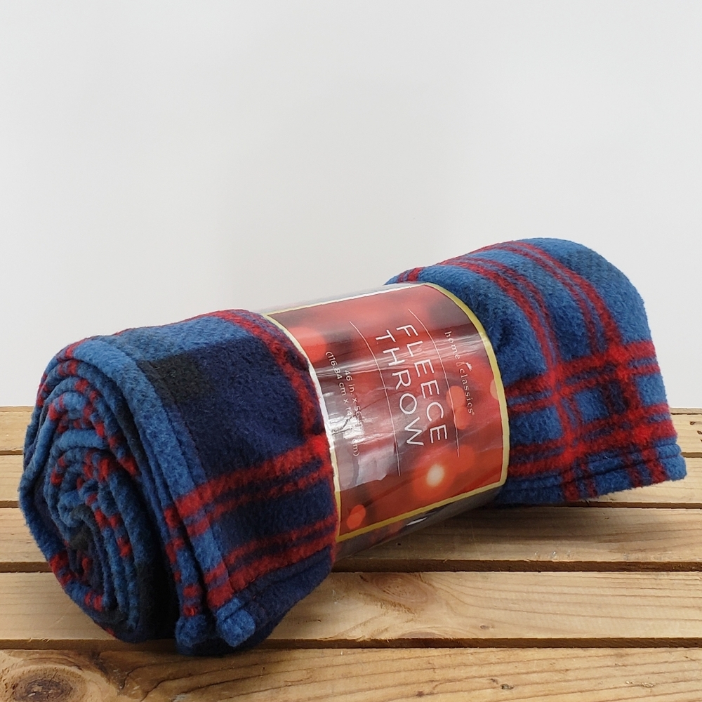 2/$12 Home Classics | NWT Fleece Throw | Plaid